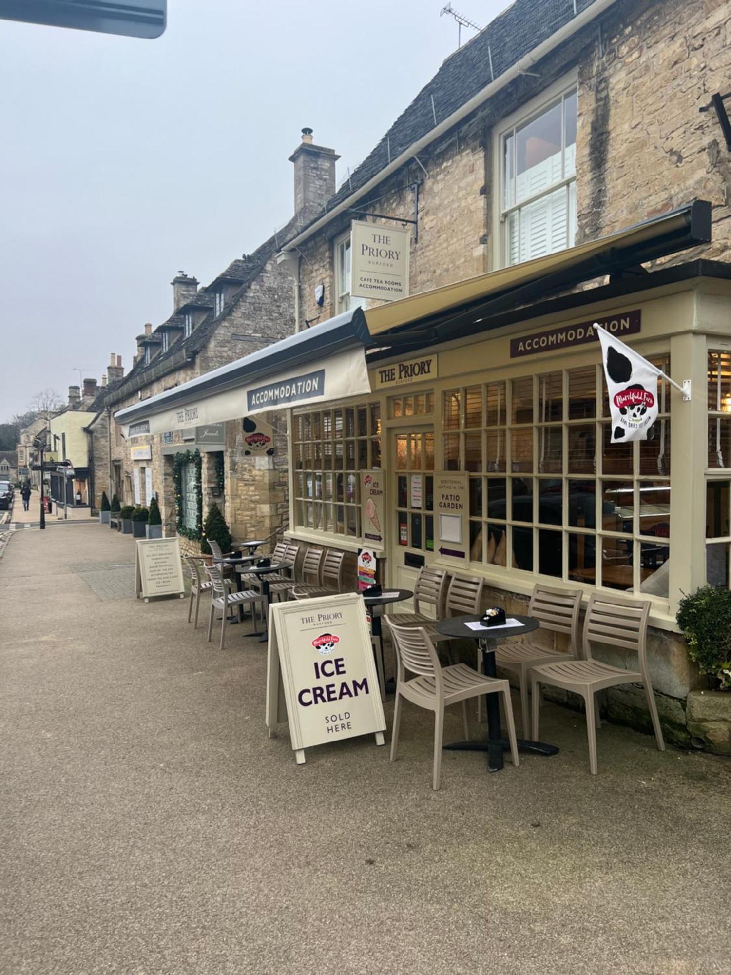 Priory Tearooms Burford With Rooms Exterior foto